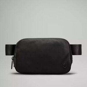 Lululemon Belt Bag (Brand New)